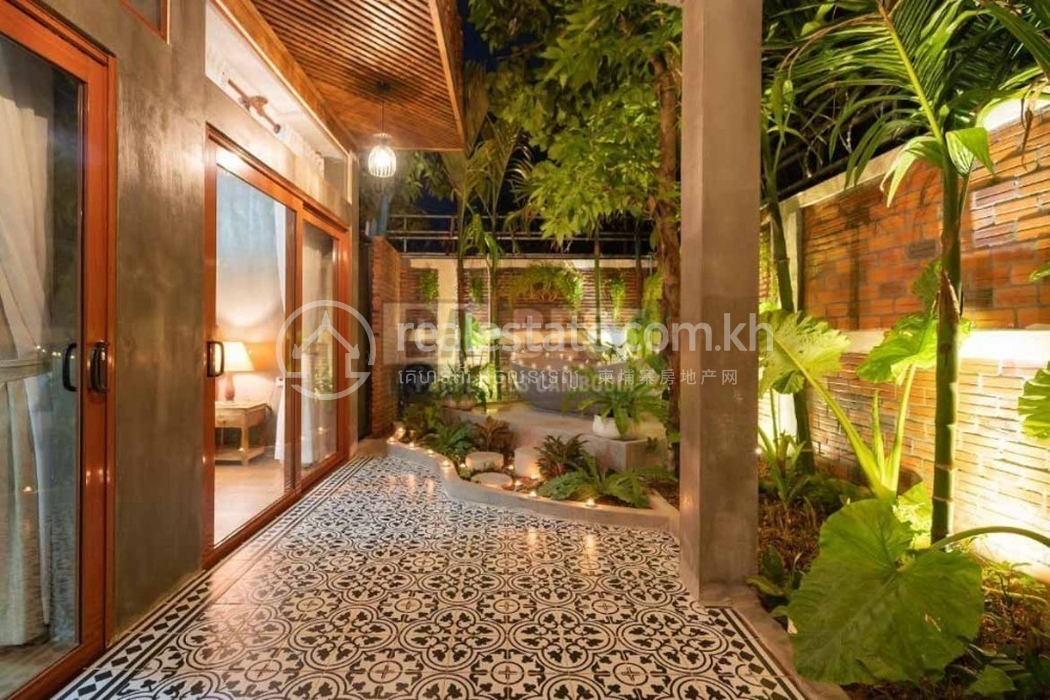 Charming 3 Bedroom Wooden House For Rent In Siem Reap - Cambodia - Garden Dabest.jpg