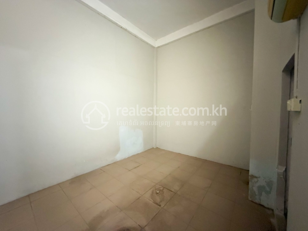 Edited R-6972-5896758 IMG_7137 (5).jpg
