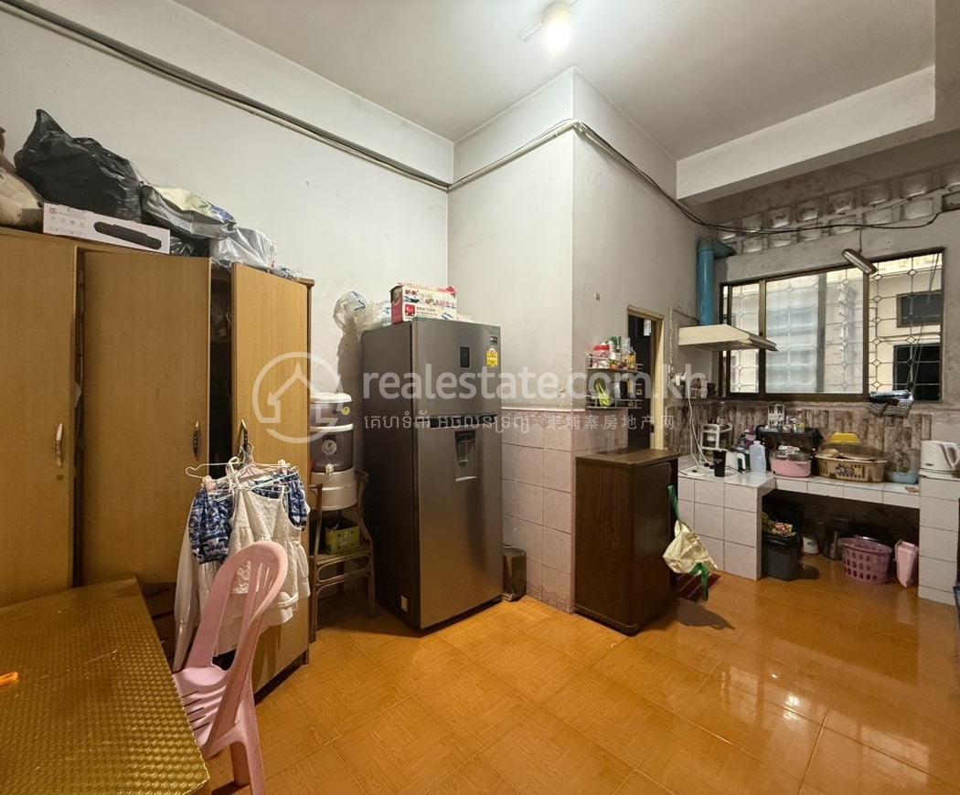 Edited R-7071 IMG_7643 (3).jpg