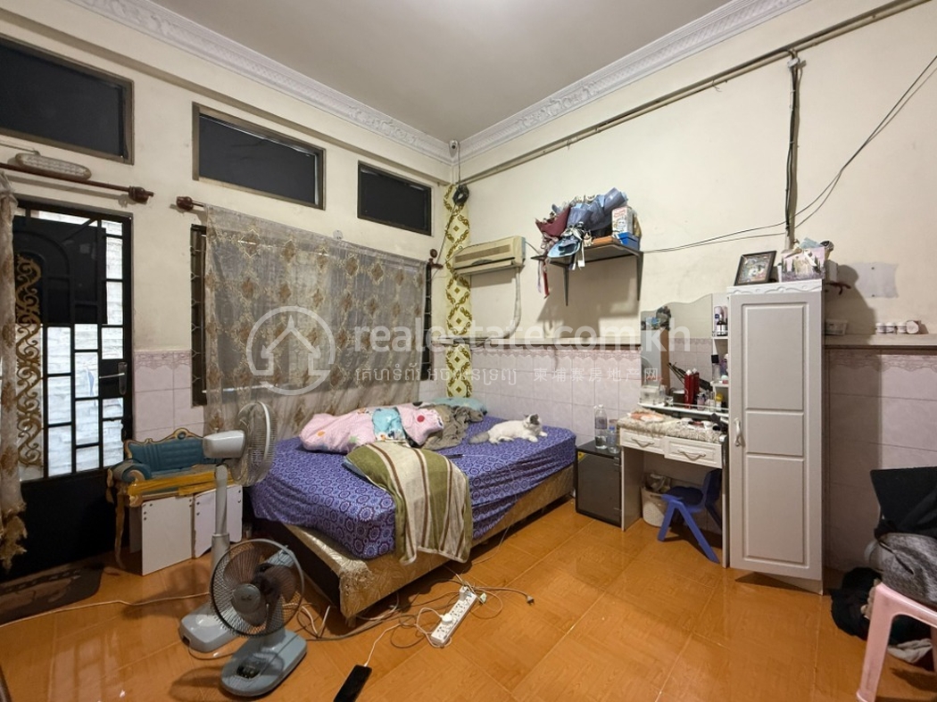 Edited R-7071 IMG_7643 (4).jpg