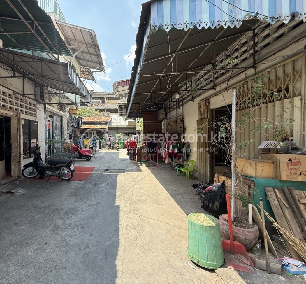 Edited R-7150 IMG_7763 (6).jpg