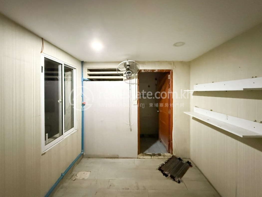 Edited R-7376 IMG_8739 (4).jpg