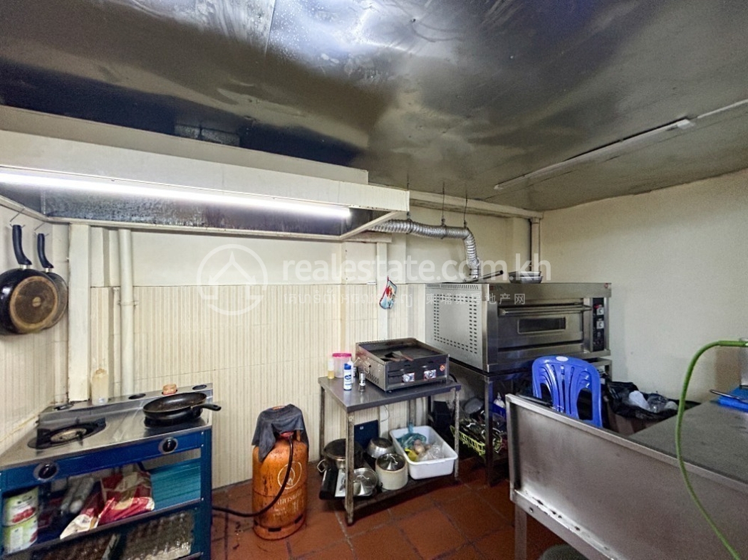 Edited REAKH-7713-58962 IMG_1222 (2).jpg