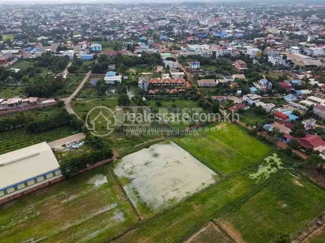 Large Plot of Land for Sale in Prime Siem Reap Location - Cambodia_-3.jpg