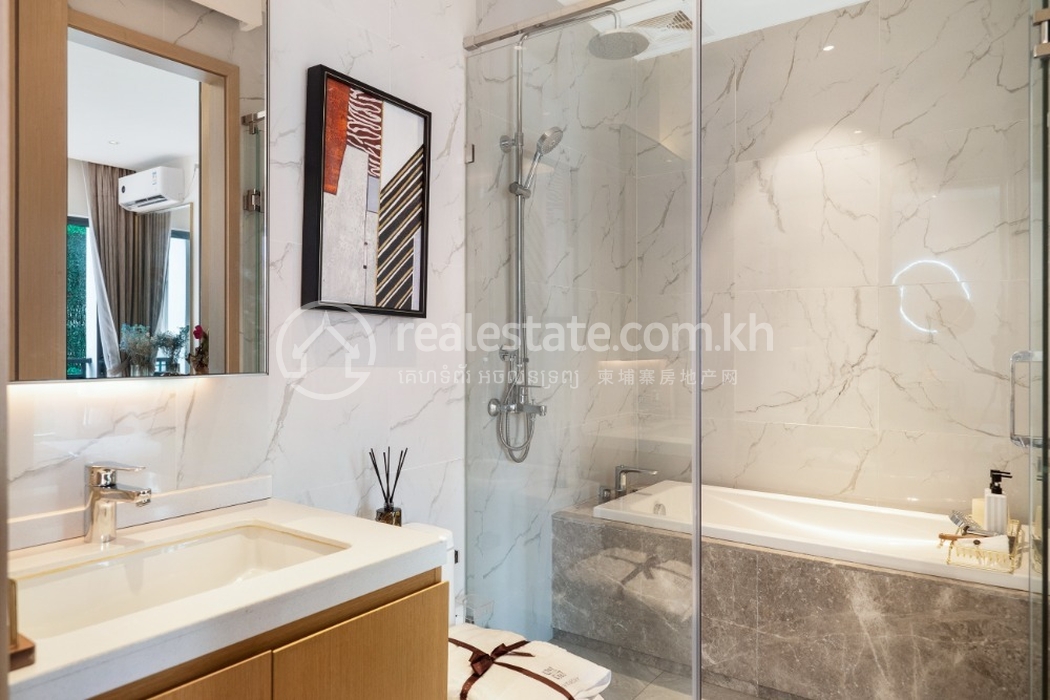 Mock up 1-bedroom-Le Conde P1649979 (5).jpg