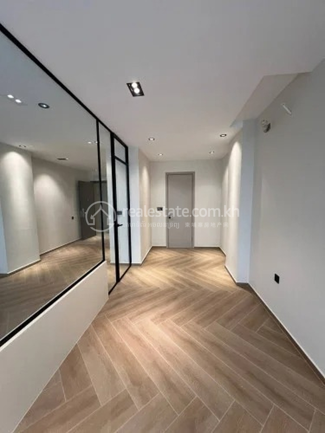 s-30th-floor-time-square-306-for-sale-166765174789687795639993-f.webp