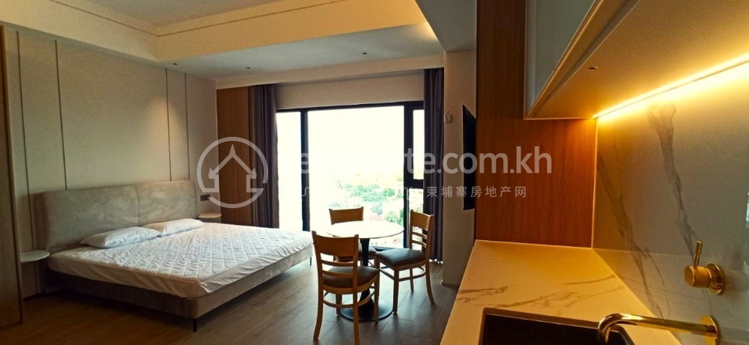2. Room.jpg