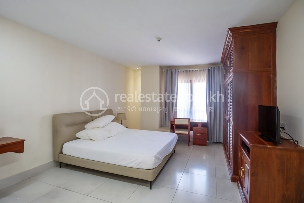 4_bedroom_penthouse_serviced_apartment_for_rent_in_bkk1_2923901 (8).jpg