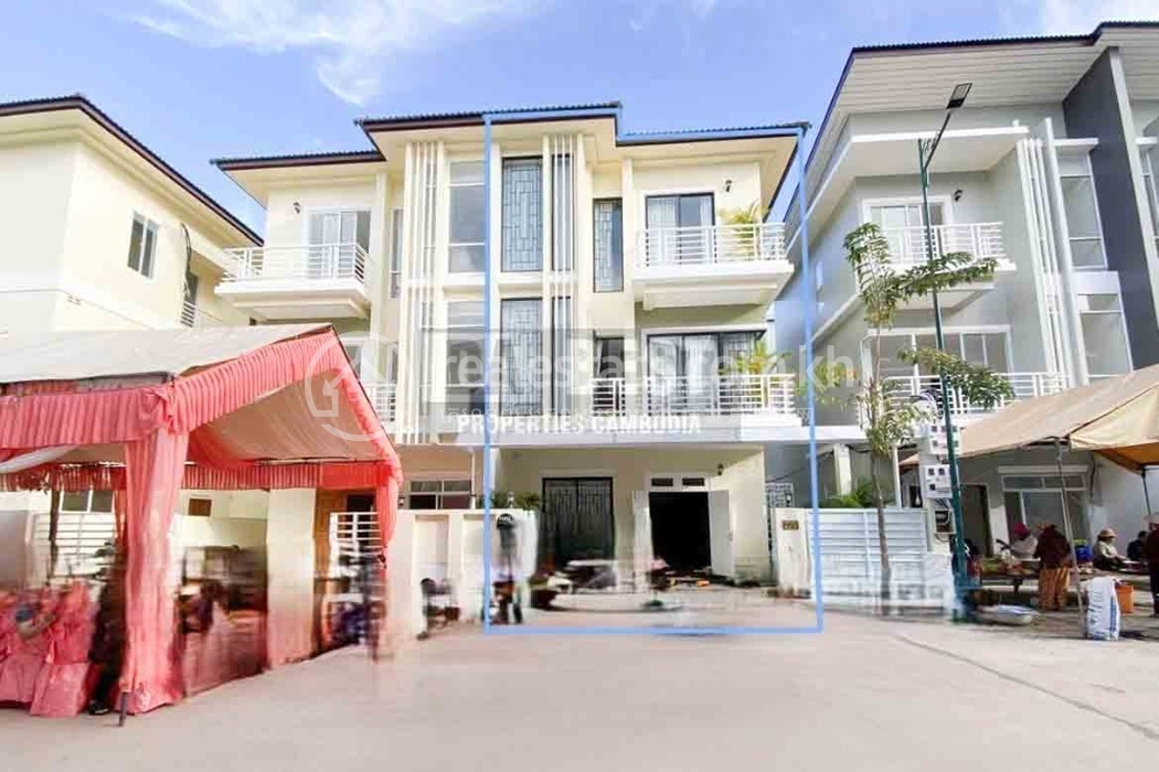 Beautiful 3 Bedroom Villa For Sale in Siem Reap - Cambodia - Building.JPG
