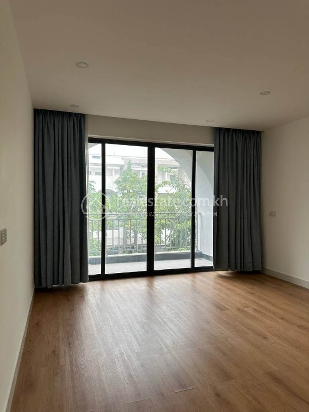 Bedroom1.jpg