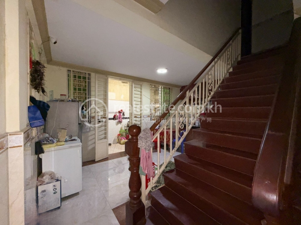 Edited R-7854-58292 IMG_1342 (16).jpg