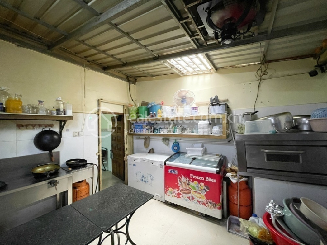 Edited R-7890-47826 IMG_6874 (5).jpg