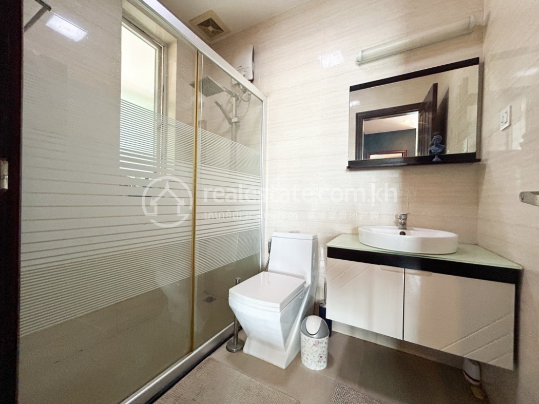 Edited REAKH-7855-589628-7859 (12).jpg
