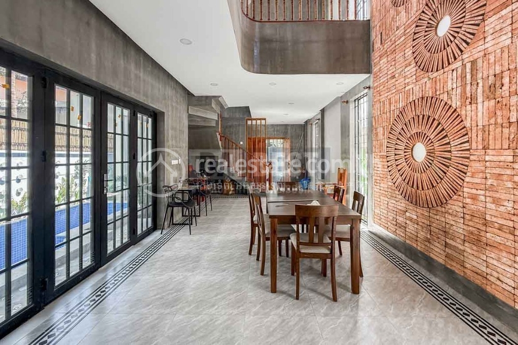 Stunning 4 Bedroom House For Rent With Pool In Siem Reap - Cambodia-Dinning room.jpg
