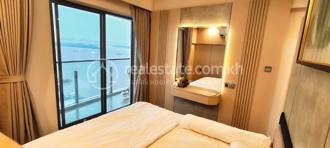 1st Bedroom (Blacony View).png