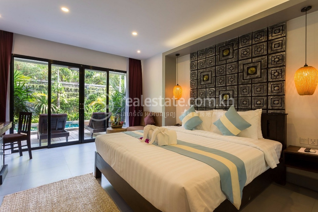 bedroom_Botique for sale in Siem Reap 01.jpg