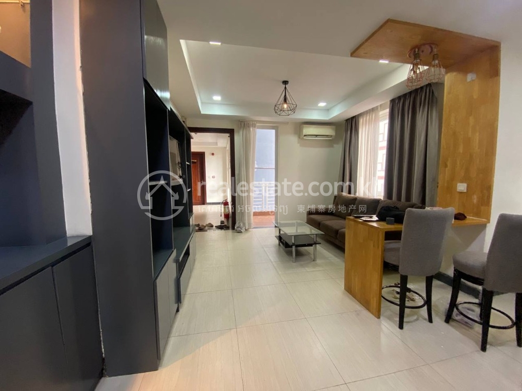 Living room.jpg