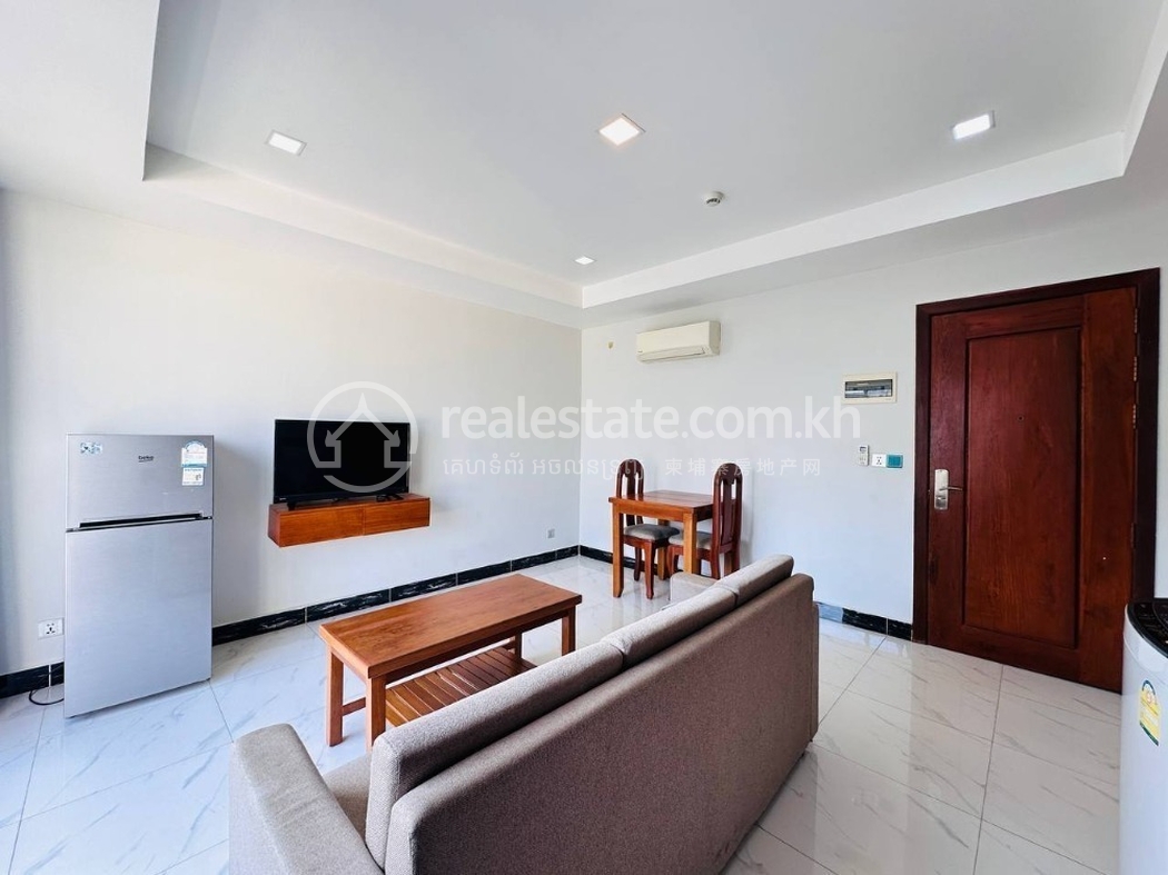 living room.jpg