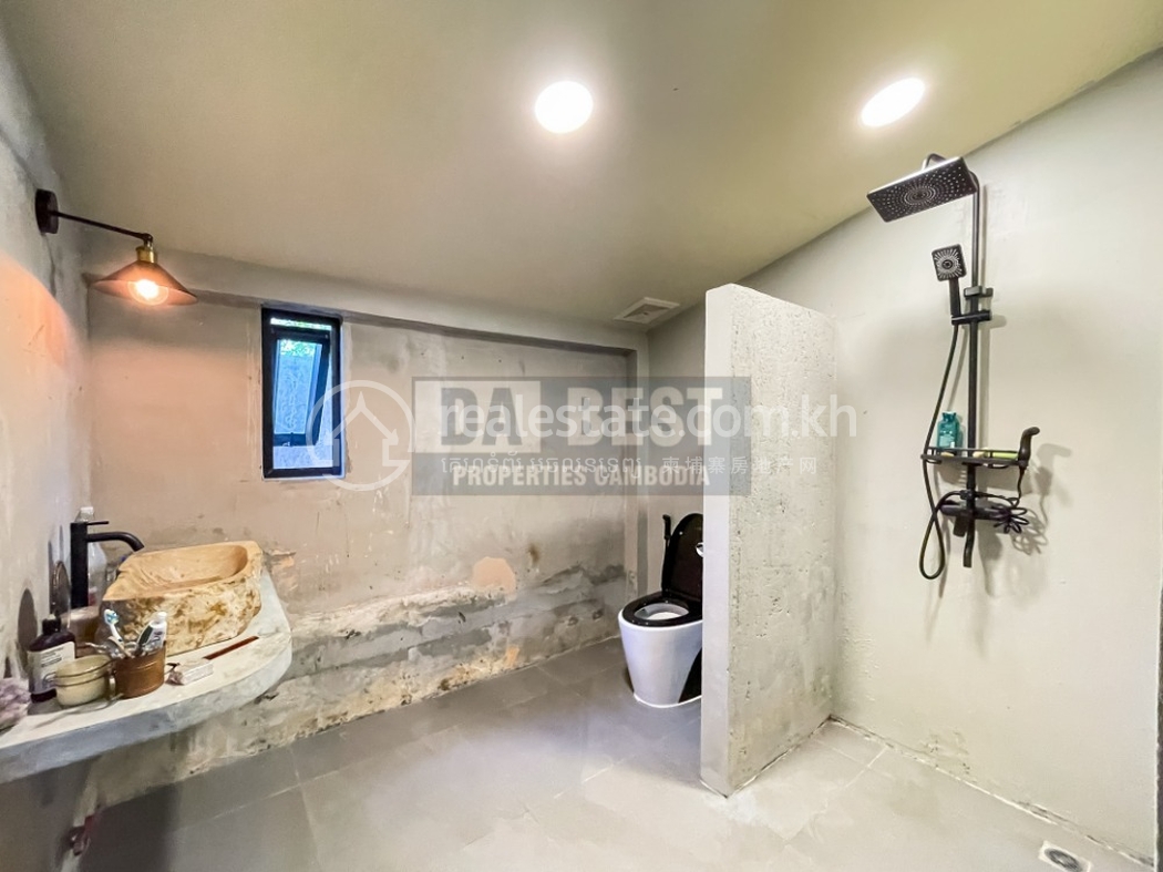 Private Villa 4 Bedrooms For Sale In Siem Reap - Bathroom.jpg