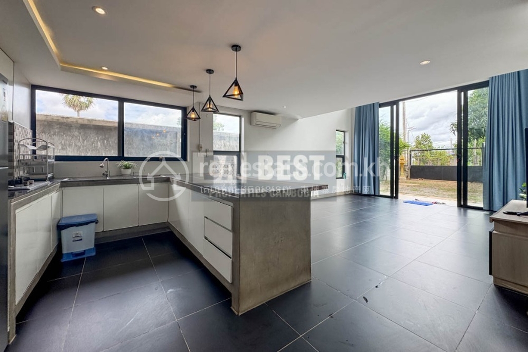 Stunning 3 Bedroom House For Rent In Siem Reap - Cambodia (22).jpg