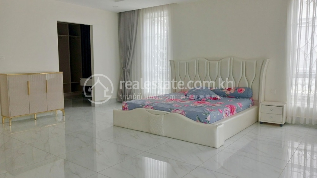 Villa for lease PH50m_4200USD_Phnom Penh Cambodia 6.jpg