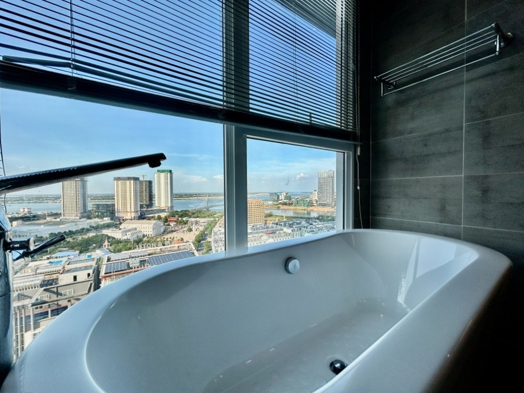 residential Condo for sale & rent v Tonle Bassac ID 265096 13