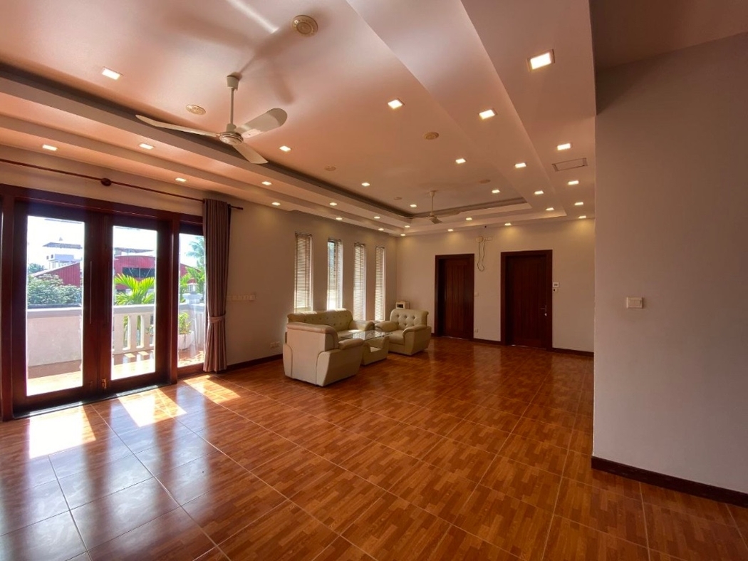 commercial Hotel for rent v Sala Kamraeuk ID 264712 11