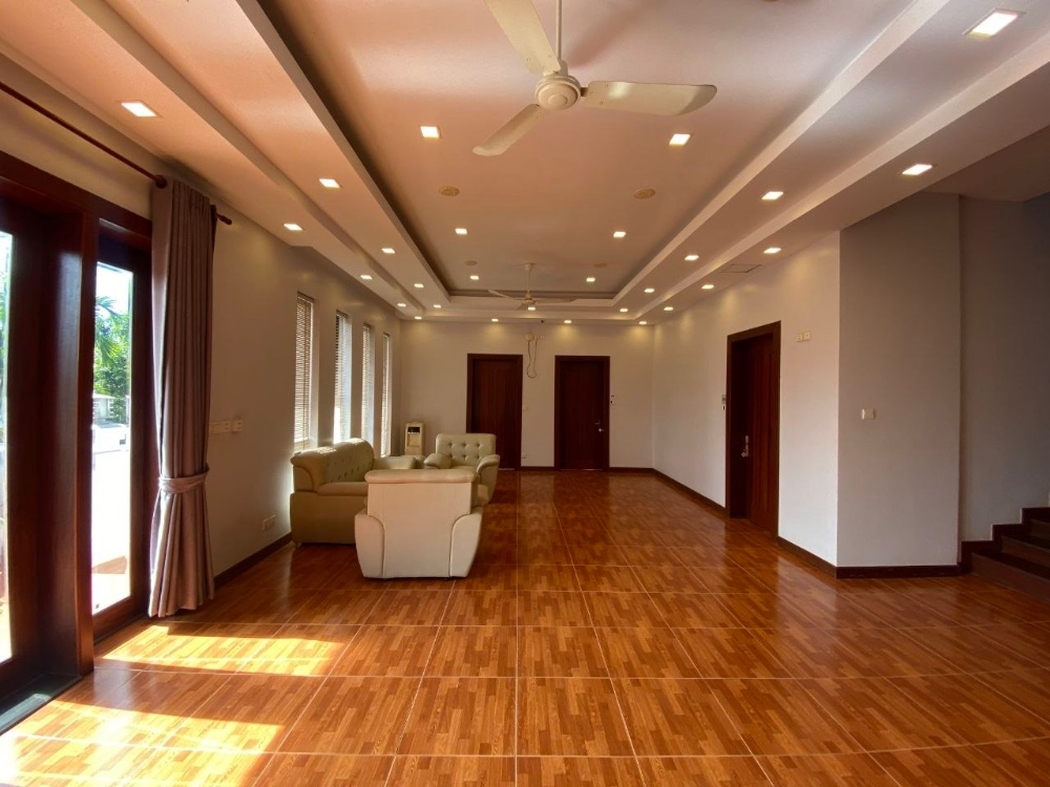commercial Hotel for rent v Sala Kamraeuk ID 264712 12