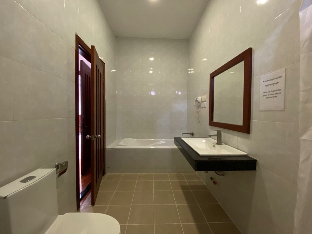 commercial Hotel for rent v Sala Kamraeuk ID 264712 15
