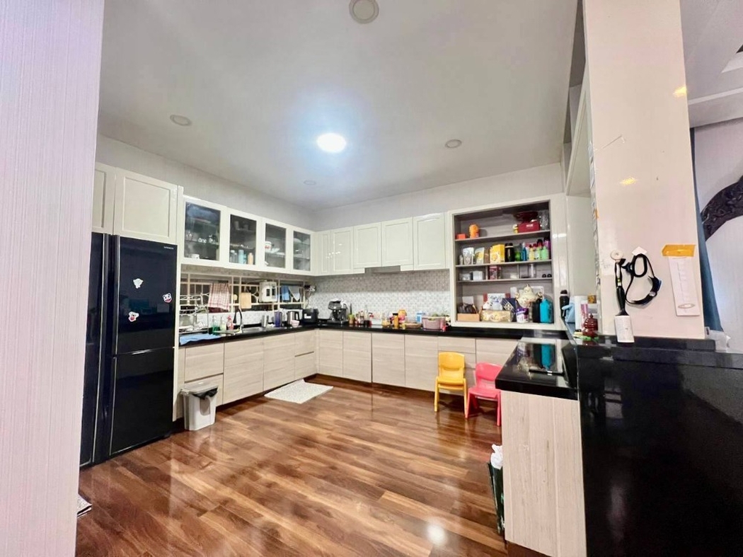 residential Villa for sale v Nirouth ID 264305 8