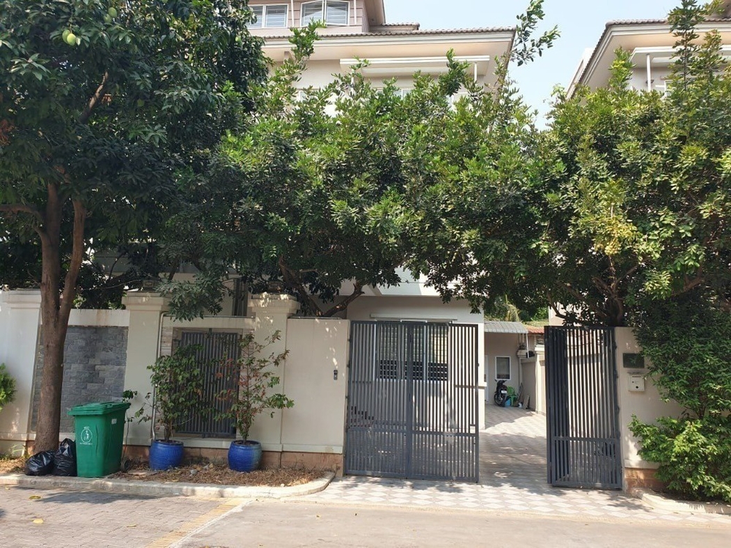 residential Villa for sale v Nirouth ID 258853