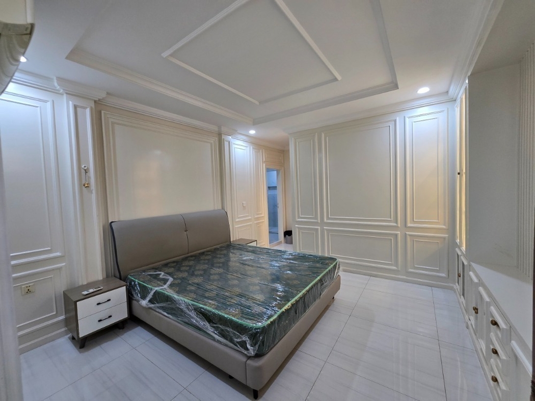 residential Villa for sale & rent v Tonle Bassac ID 265570 12