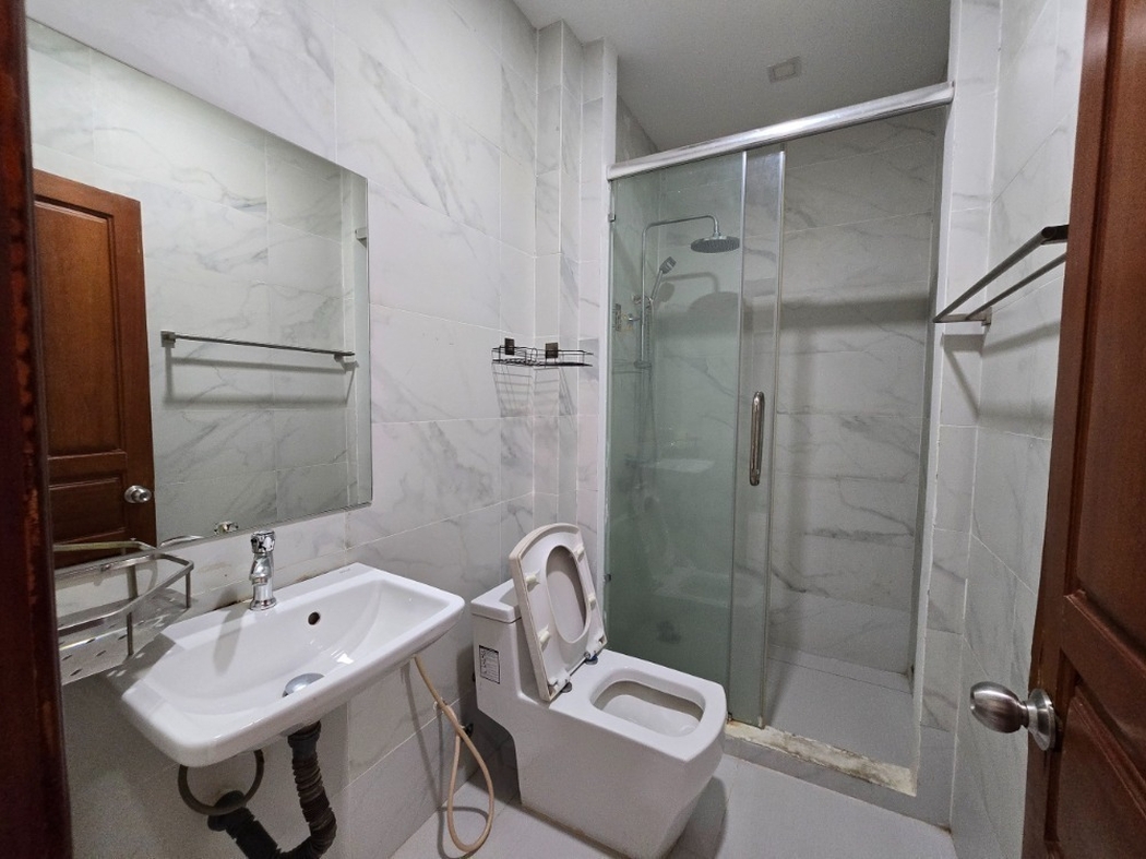 residential Villa for sale & rent v Tonle Bassac ID 265570 22