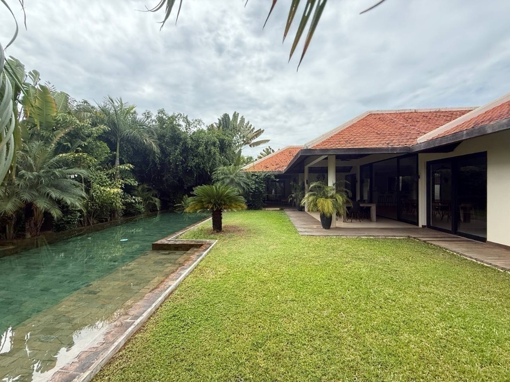 residential House for sale & rent v Svay Dankum ID 266669 40