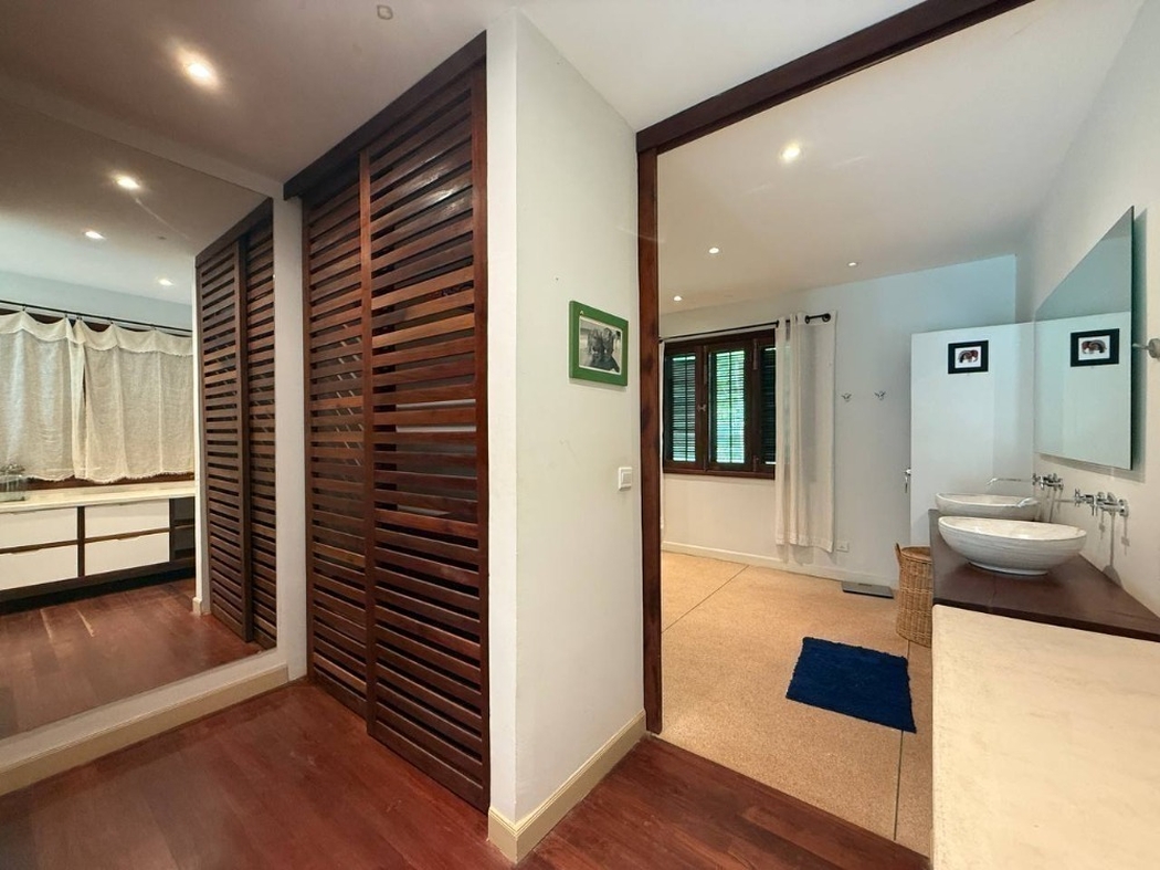 residential House for sale & rent v Svay Dankum ID 266669 12