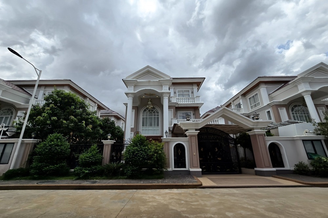 residential Villa for sale & rent v Veal Sbov ID 266766