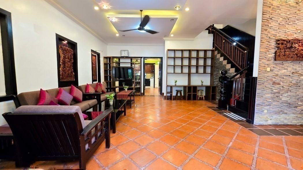 residential Twin Villa for sale & rent v Tonle Bassac ID 267131 2