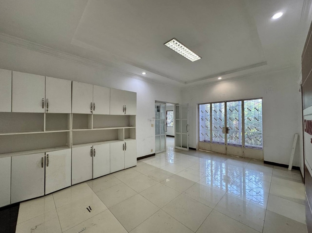 residential Villa for rent v Chakto Mukh ID 267862 15