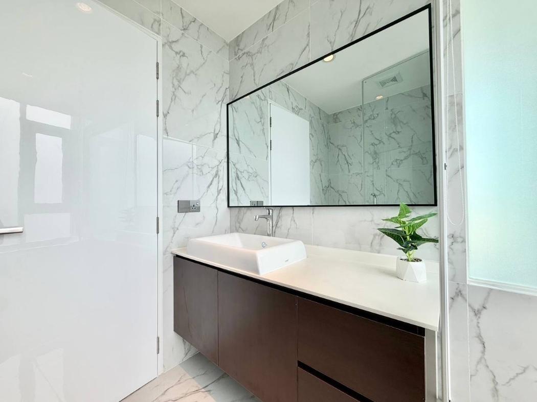 residential Condo for sale & rent v BKK 1 ID 268110 10