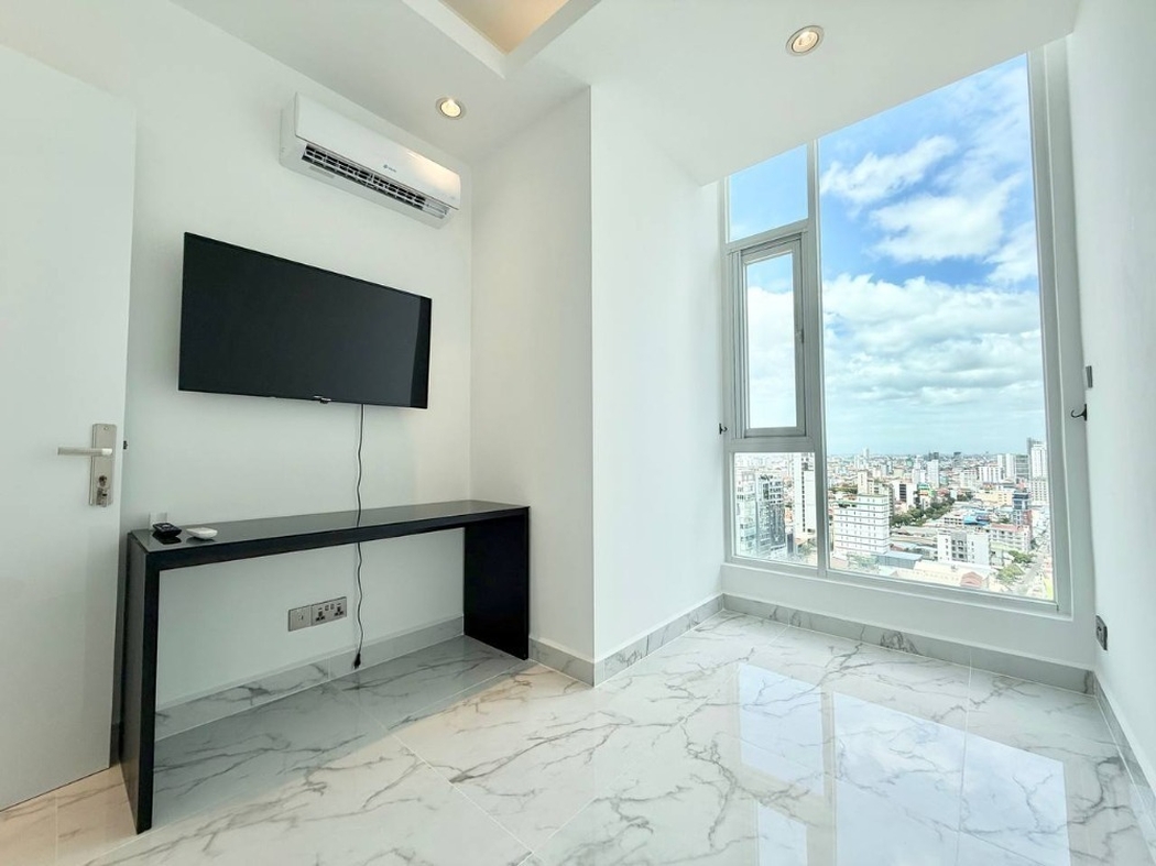 residential Condo for sale & rent v BKK 1 ID 268110 16