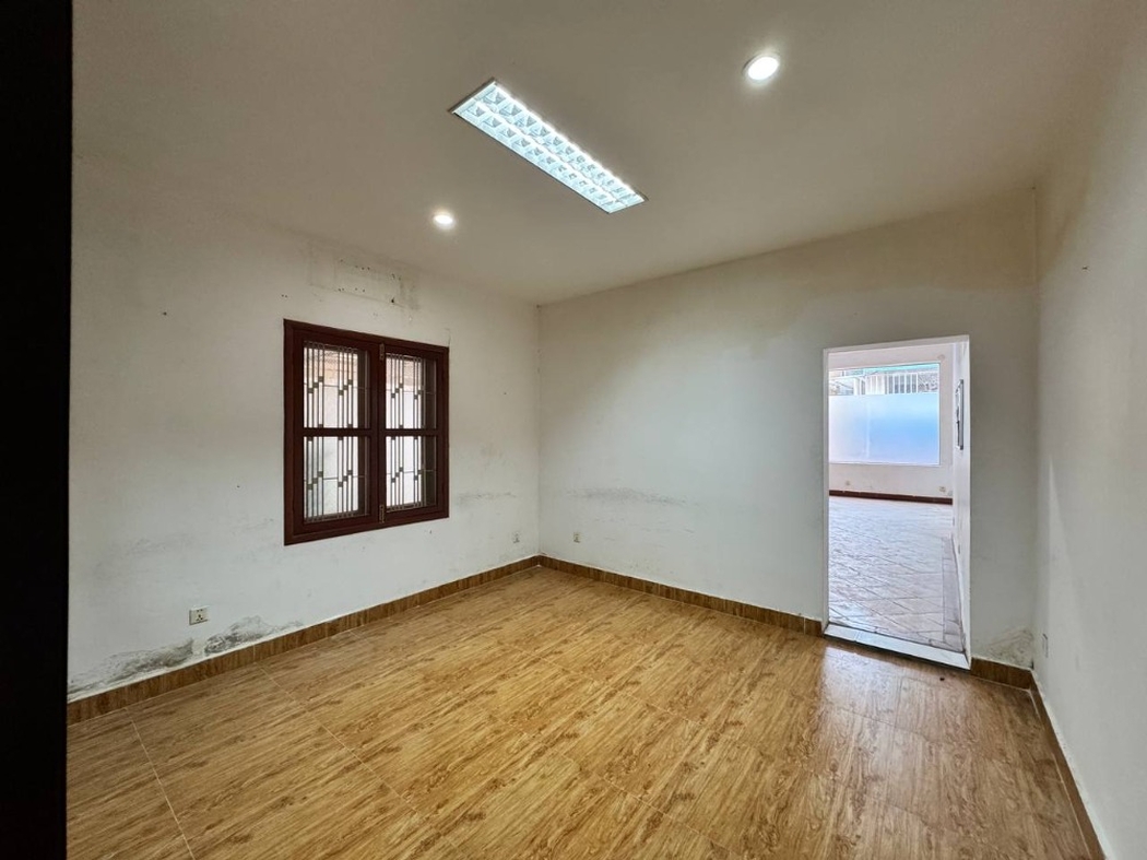 residential Villa for rent v Chakto Mukh ID 267862 8