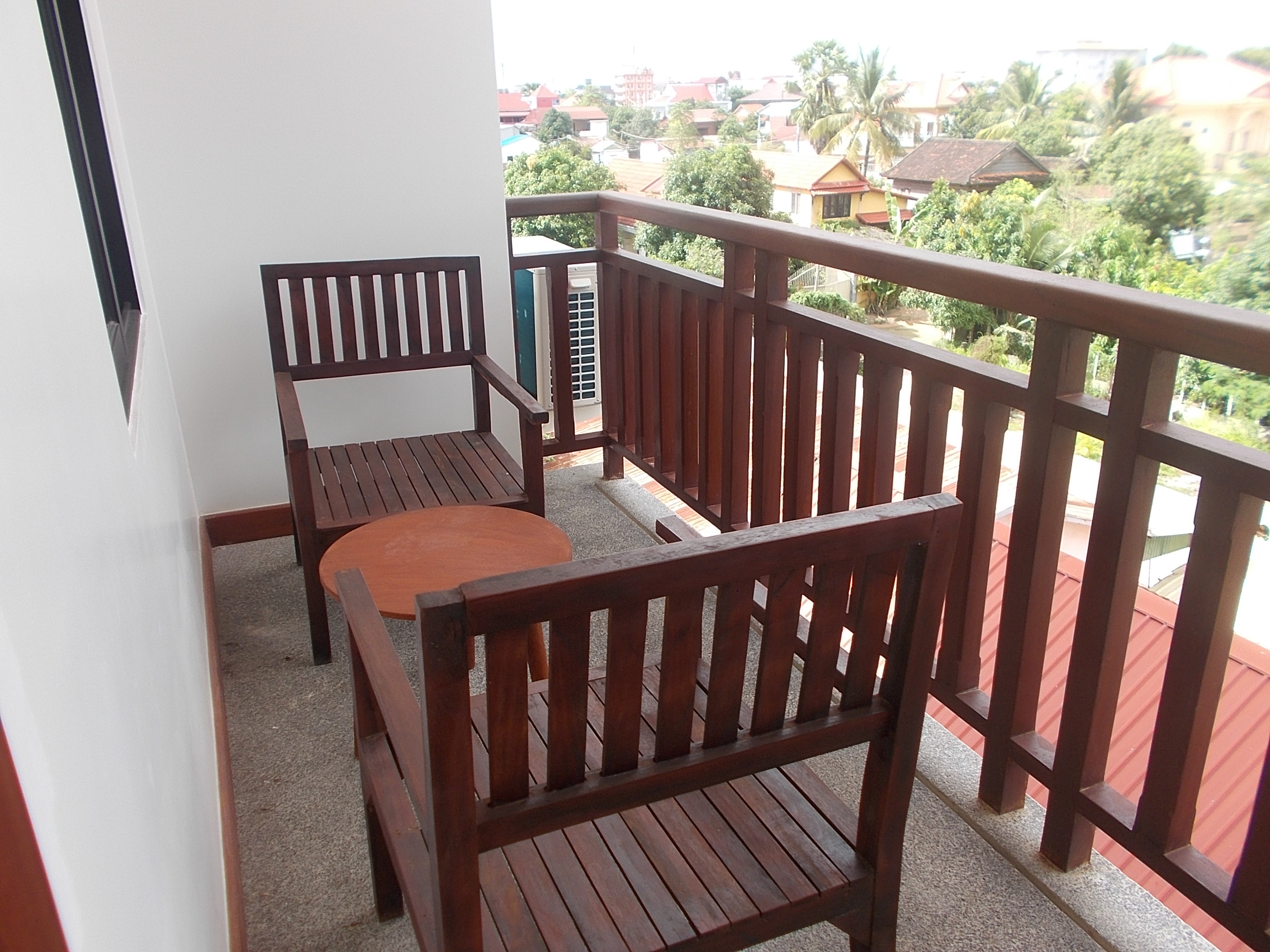 apartment-rent-siem-reap-balcony