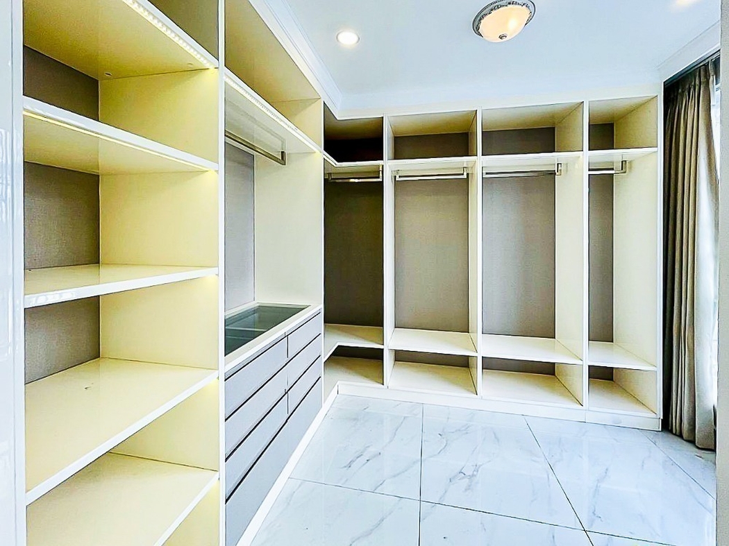 residential Villa for rent v Nirouth ID 237642 9