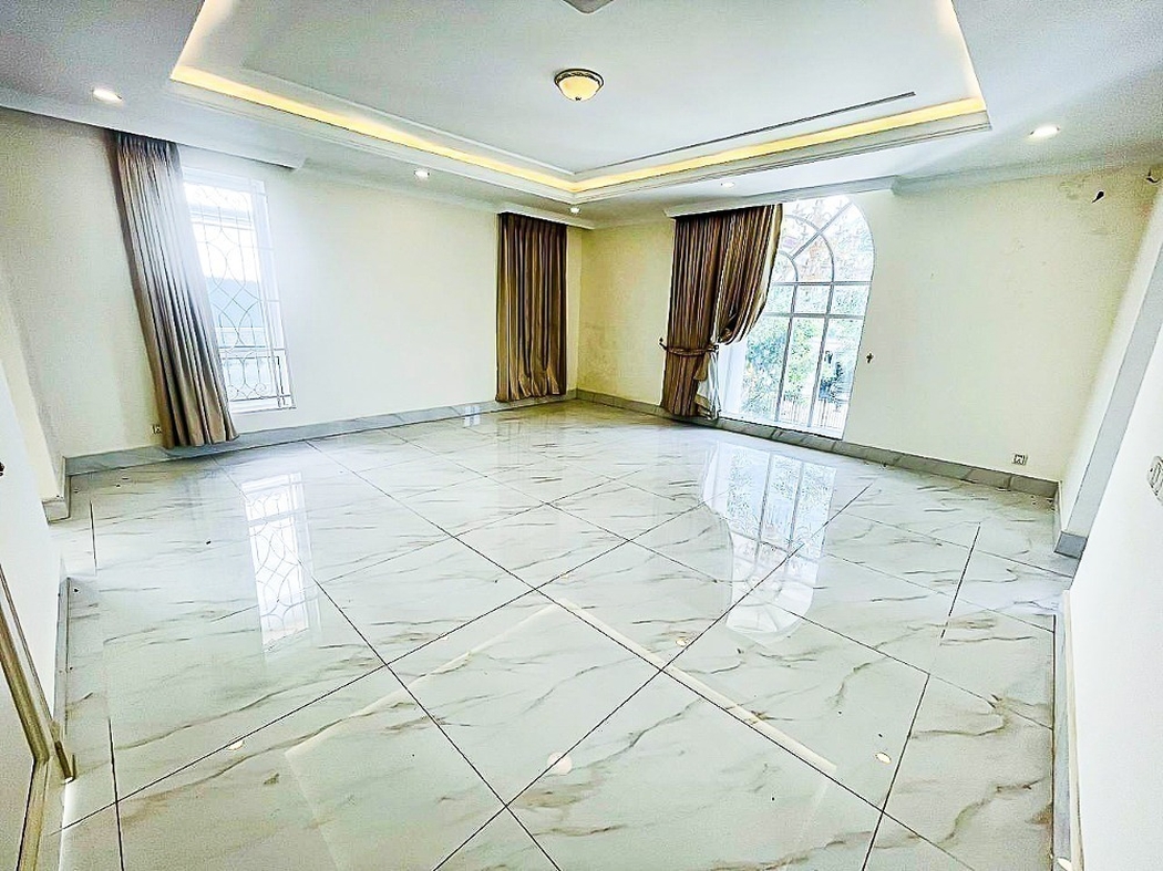 residential Villa for rent v Nirouth ID 237642 11