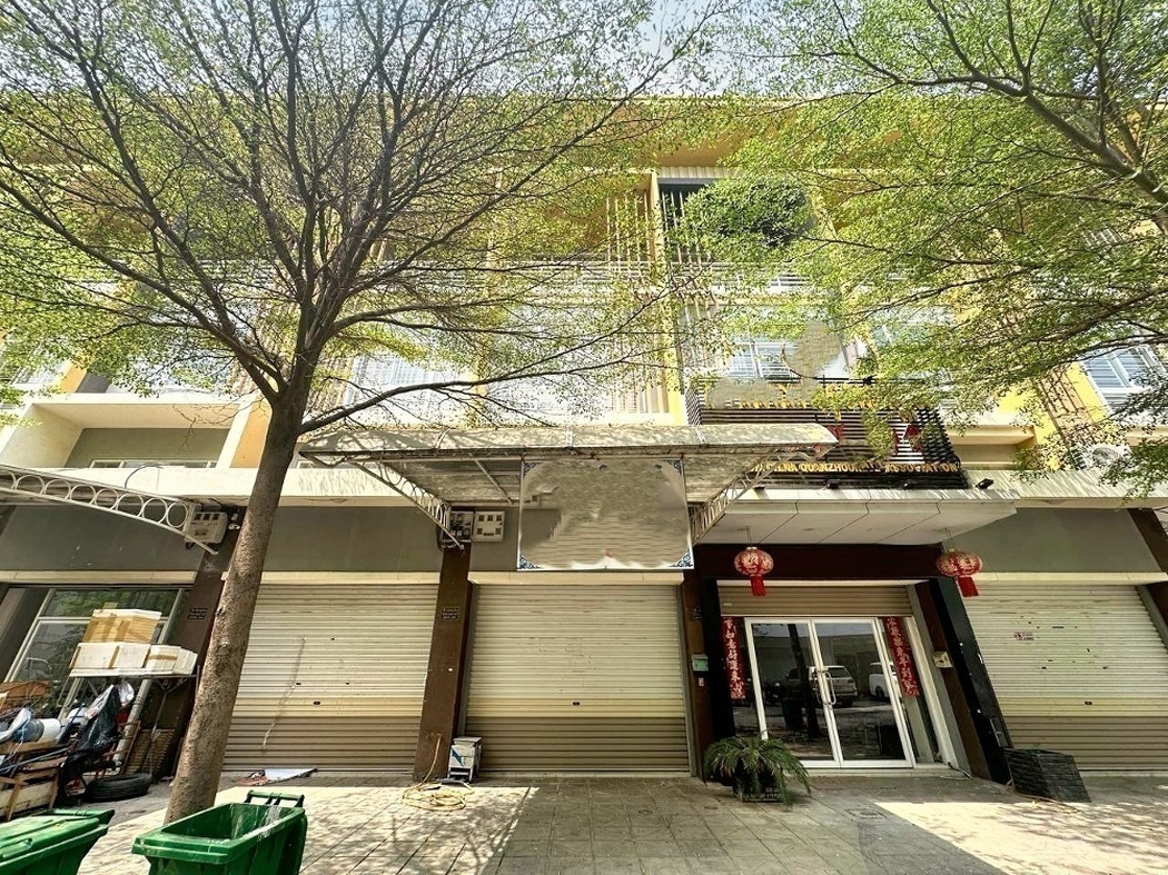 commercial CommercialShophouse for sale v Ou Baek K'am ID 241475 1