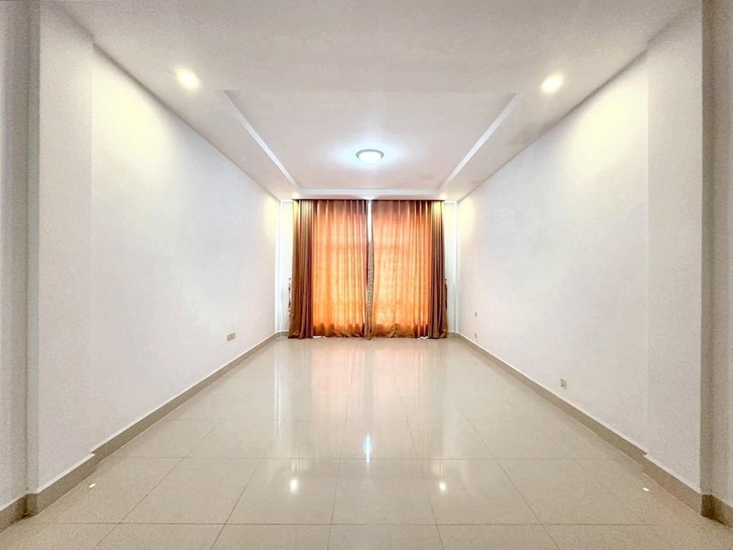 commercial CommercialShophouse for sale v Ou Baek K'am ID 241475 5