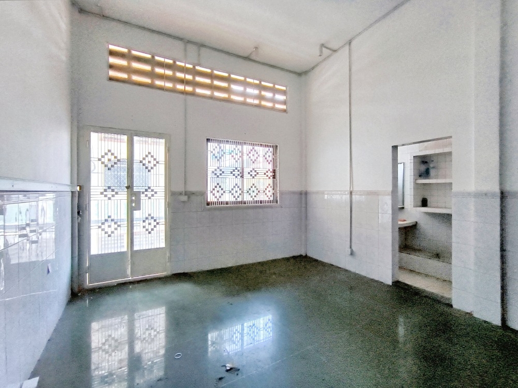 residential Shophouse for rent v BKK 3 ID 241970 10