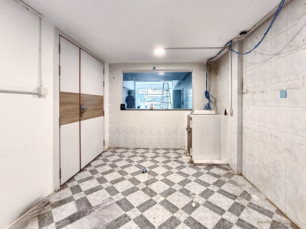residential Shophouse for rent v BKK 3 ID 241970 6