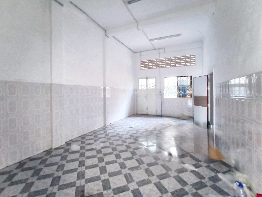 residential Shophouse for rent v BKK 3 ID 241970 7