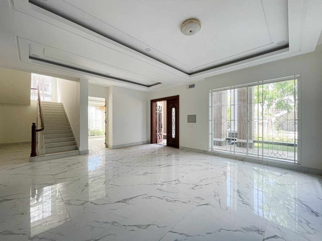 residential Villa for sale v Chak Angrae Kraom ID 243923 4